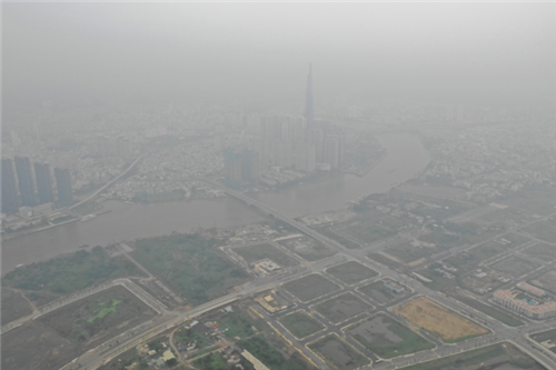 Ô nhiễm từ nồng độ bụi mịn PM2.5: Lời giải nào từ quản trị?