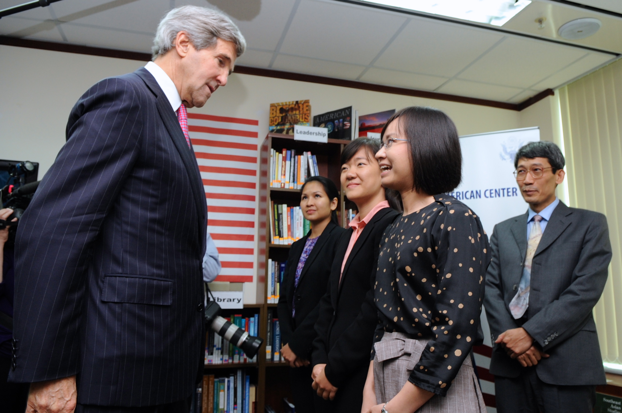 Secretary Kerry meets FETP participants